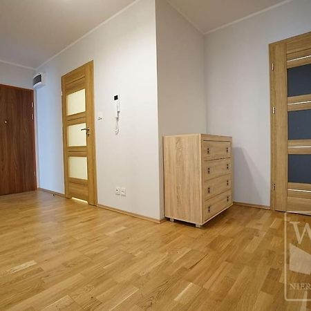 Big Apartment - Old Town - 3 Rooms - Private Parking Βρότσλαβ Εξωτερικό φωτογραφία