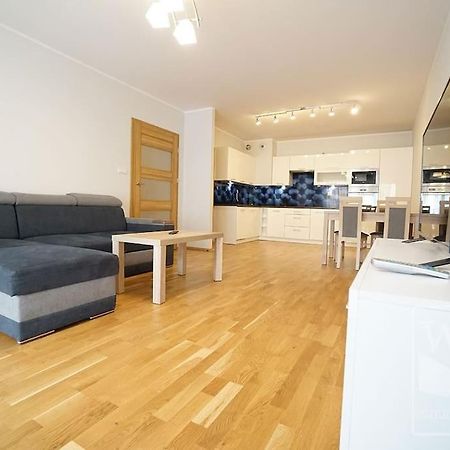 Big Apartment - Old Town - 3 Rooms - Private Parking Βρότσλαβ Εξωτερικό φωτογραφία