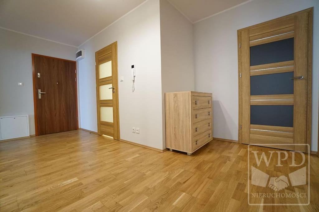 Big Apartment - Old Town - 3 Rooms - Private Parking Βρότσλαβ Εξωτερικό φωτογραφία